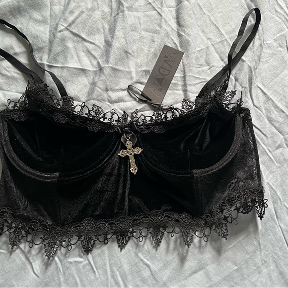 Dollskill Widow Dark Morphine Eyes Velvet Bra Bralette Crop Top Black NWT - Picture 5 of 7